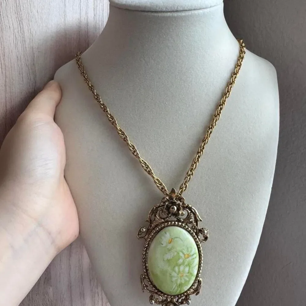 Unbranded Women's Gold and Green Jewellery